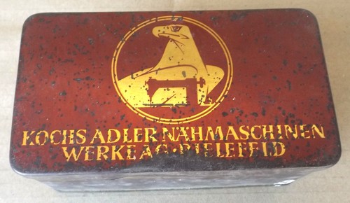 Altes nähmaschinenzeug - altes,